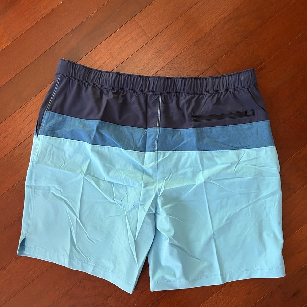 NWT Speedo Men's Tech Volley UPF50+
Swim Shorts trunks Size XL Blue Blocks - Picture 3 of 9